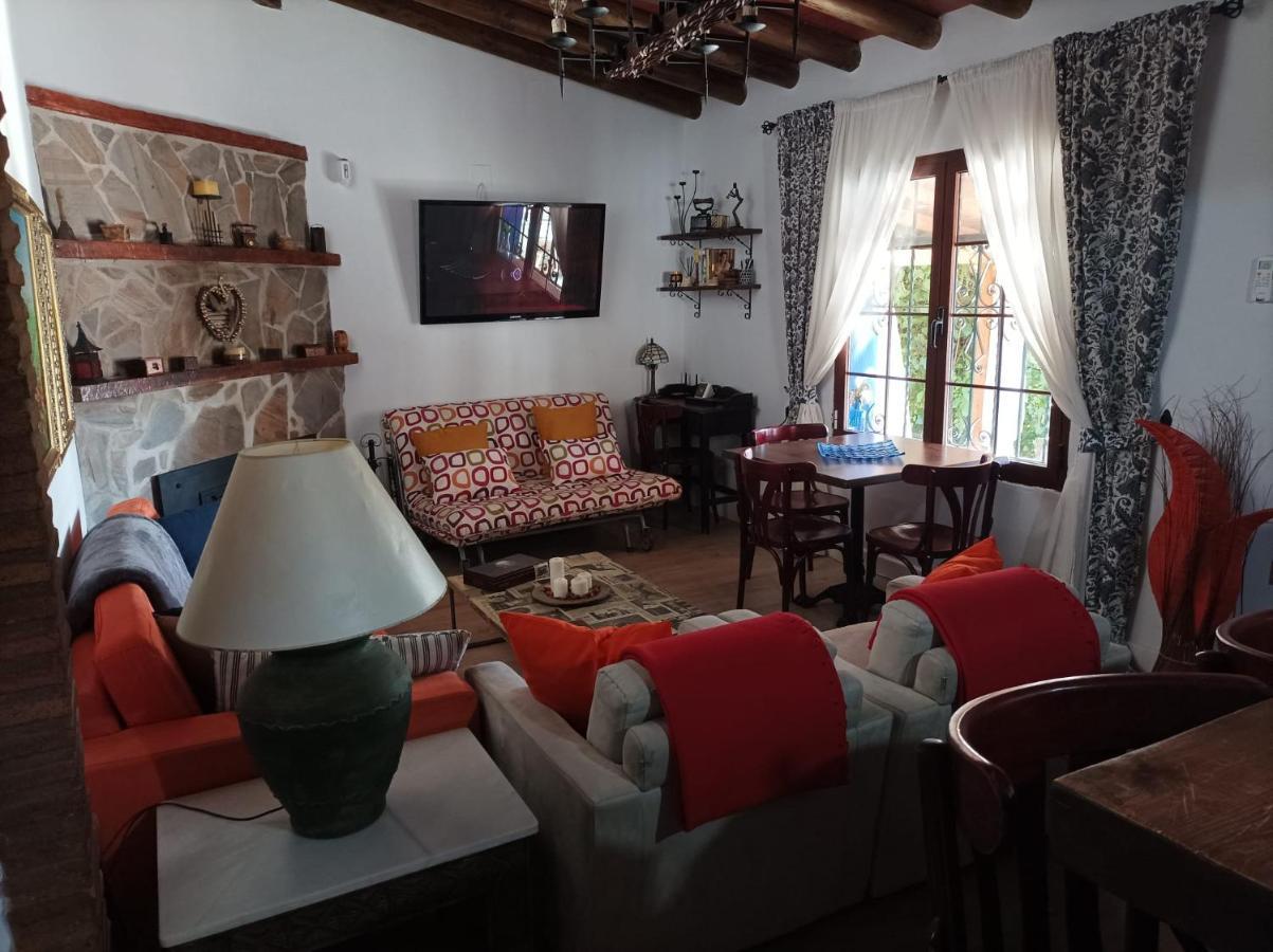 Casa Rural La Ilusion Málaga Eksteriør bilde